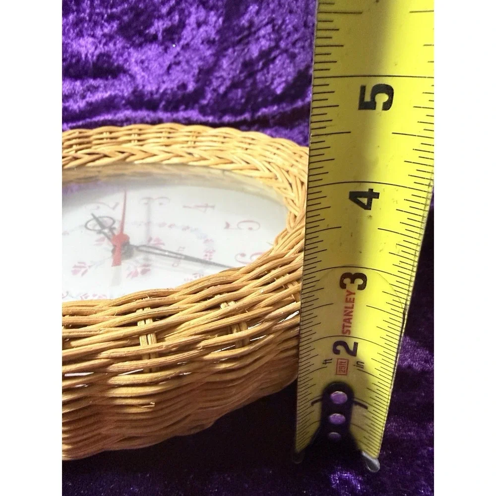 Wicker Wall Clock Rattan Vtg Oval Pink Floral Cottagecore Country Shabby Chic